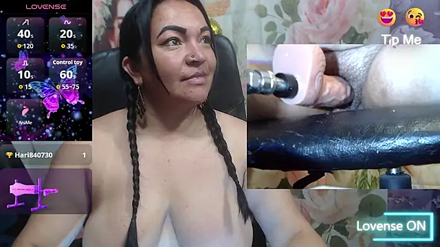 isis_milove's Live XXX Chat