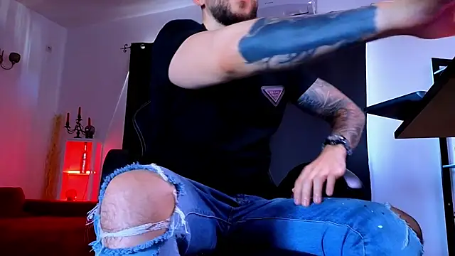 MightyAaron66 – Naživo XXX chat