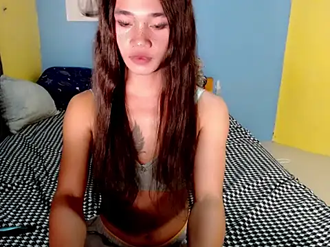 Petite_HugeCock's Live XXX Chat