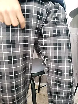 TiffBoy Show in webcam