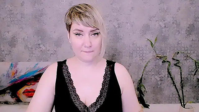 Živý XXX chat Djullia