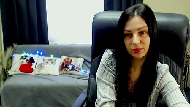 Chatroom XXX en direct de SweetLouise_