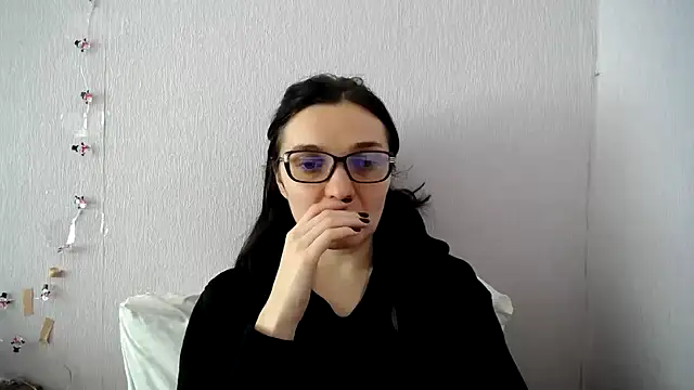 Shiny_gine's Live XXX Chat