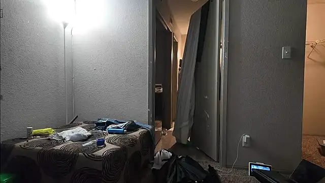 XXX chat uživo modela Triggerhappycj100