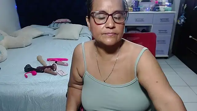 pervert_mommy_ Adlı Modelin Canlı XXX Sohbeti