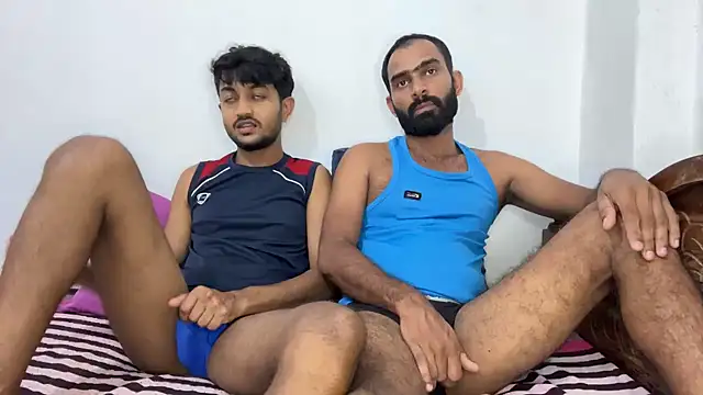 DesiDaddyandSon Chat XXX in diretta