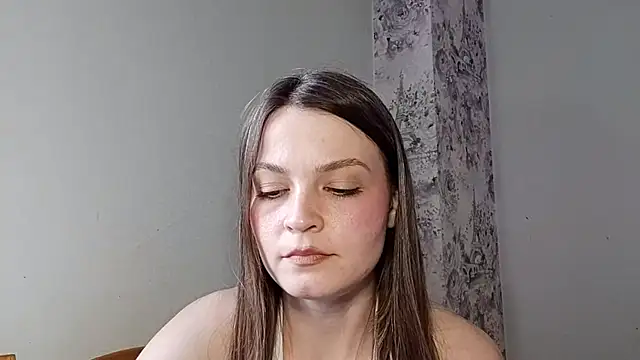 IsisCora Adlı Modelin Canlı XXX Sohbeti