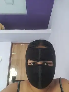 Chatroom XXX en direct de TamilAparna78