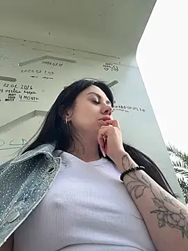 Wet__Bunny Chat XXX in diretta