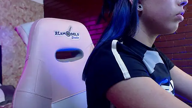 XXX chat uživo modela Abril_gap
