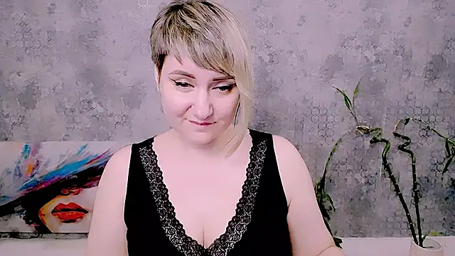 Djullia's Live XXX Chat