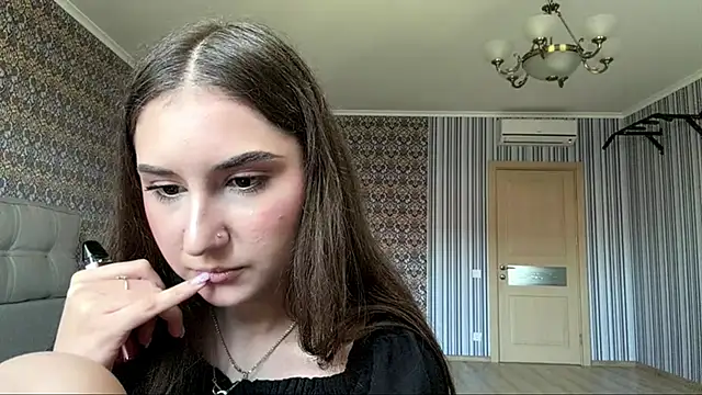 Онлайн чат XXX poly_princess