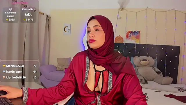 ShanaJamil's Live XXX Chat