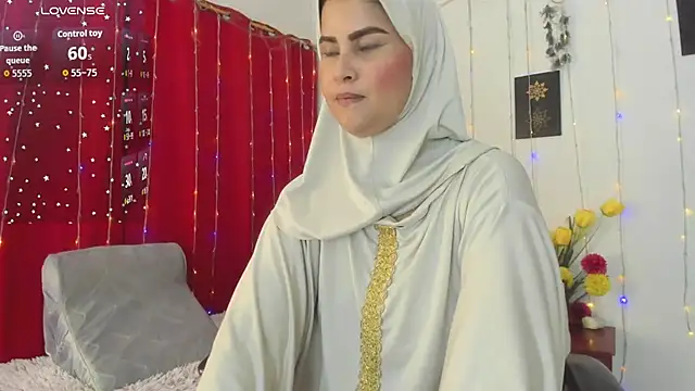 Онлайн чат XXX AishaAmin_