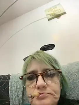 evieSkyy Live XXX Chat