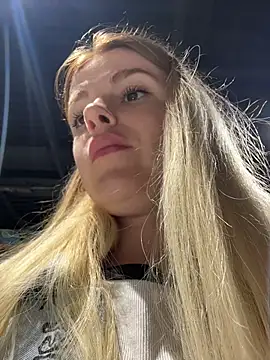 HarrietDart Chat XXX live