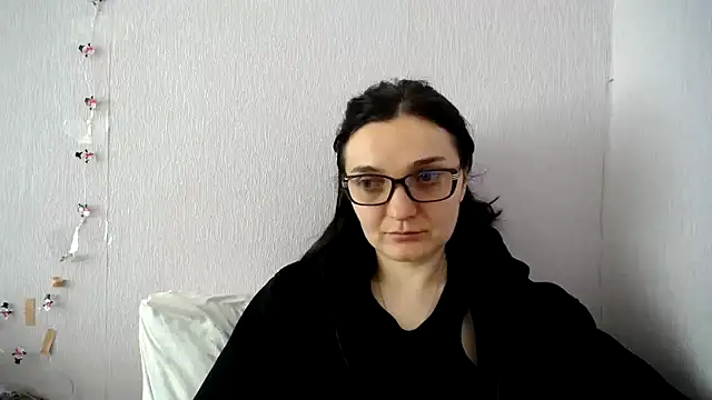 Shiny_gine Live XXX Chat