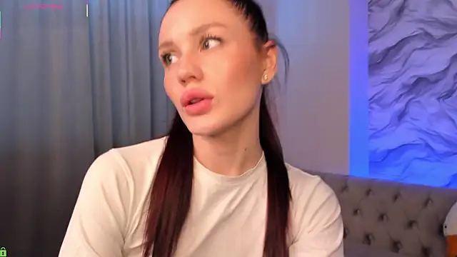 Aria_Mila Chat XXX live