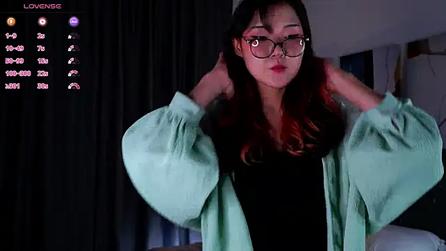 NelleMihalko's Live XXX Chat