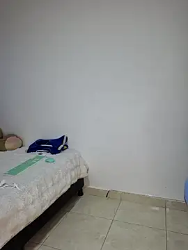 Chatroom XXX en direct de Foxylisaflores