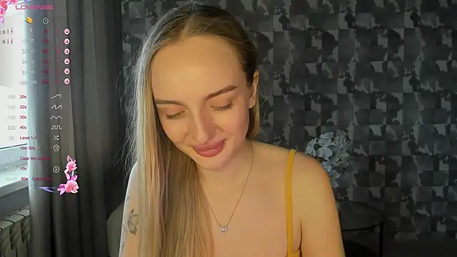 A_delina Chat XXX live