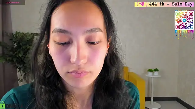FlirtyAura Live XXX-Chat