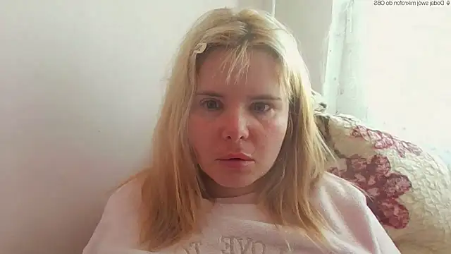 HornyElena 现场XXX聊天