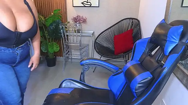 Kenya--Buhle Webcam Show