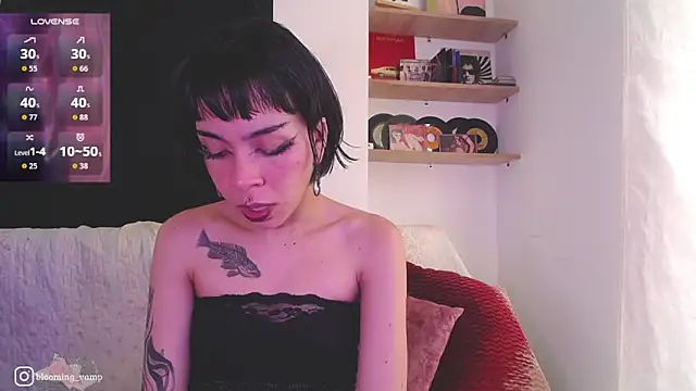 dark__nymph élő XXX-chatje