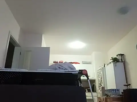 Jahudka47's Live XXX Chat