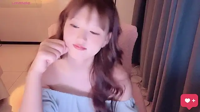 winnie-ww 网络视讯表演