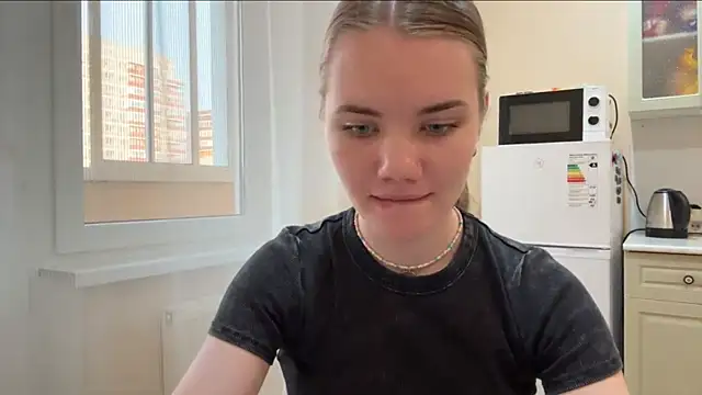 doana_bebriti élő XXX-chatje