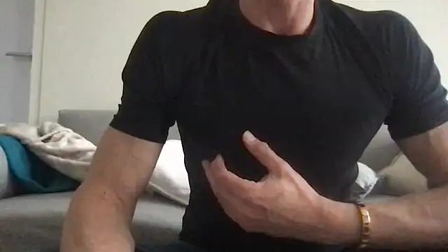Zaak91190 Show in webcam
