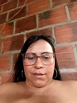 Dirty_Pregnant_Mommy Adlı Modelin Canlı XXX Sohbeti