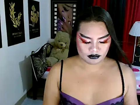 Вебкам-шоу TSbrianaHugeCock