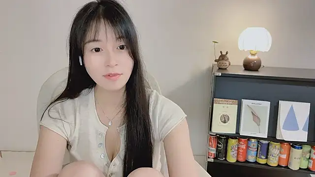 Onechestnut's Live XXX Chat