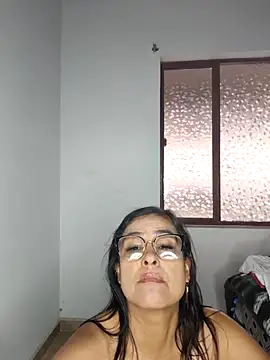 Aurora_levi's Live XXX Chat