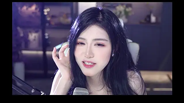 Seraphinei 在線直播表演