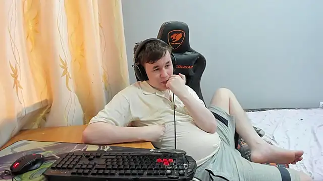 iliaskrislove Pertunjukan Webcam