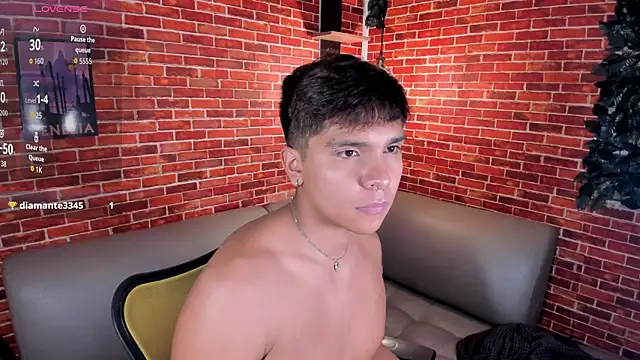 Show de Thiago_Kozak na webcam