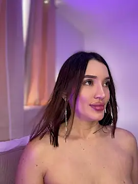 Bella-taylorr's Live XXX Chat