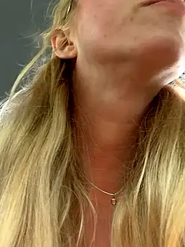 LinaLeana Webcam-Show