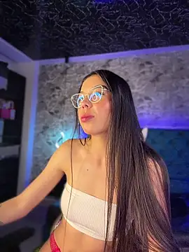 Онлайн чат XXX Emiily_Rouse