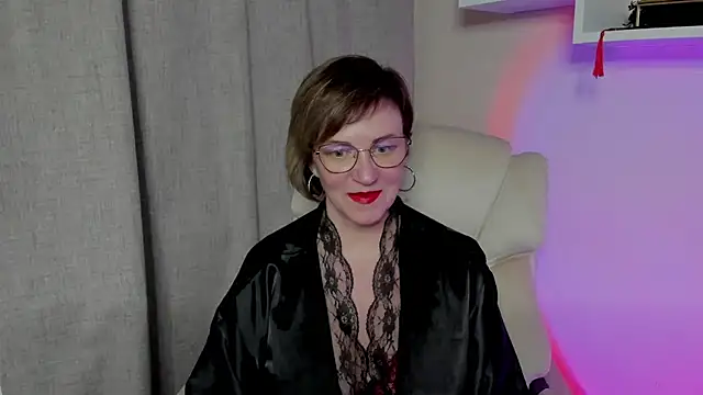 feliziaDesire Adlı Modelin Canlı XXX Sohbeti
