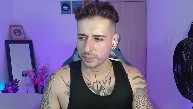 Chatroom XXX en direct de Ares_blue