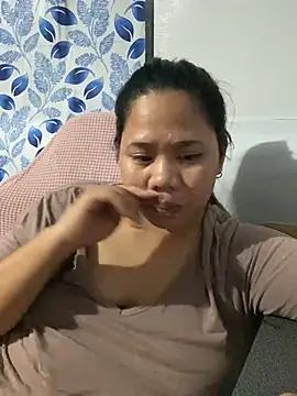 _UrSingleMamiBella_'s Live XXX Chat