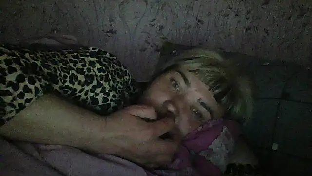 HollyLaBerryn Live XXX chat