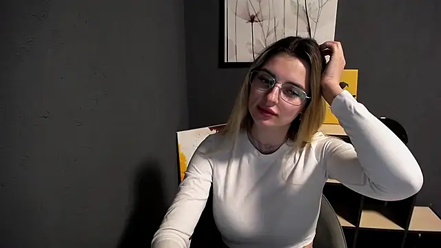 lady_olivia_: απευθείας συνομιλία ΧΧΧ