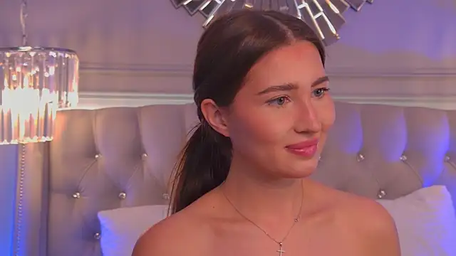 LisaDeviss élő XXX-chatje
