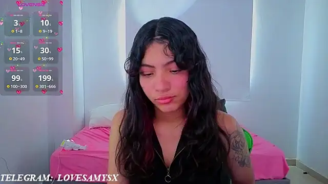 Chat +18 de Lovelyamyy ao vivo